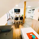 Wolfsbau Id 16290-9 * Kargow