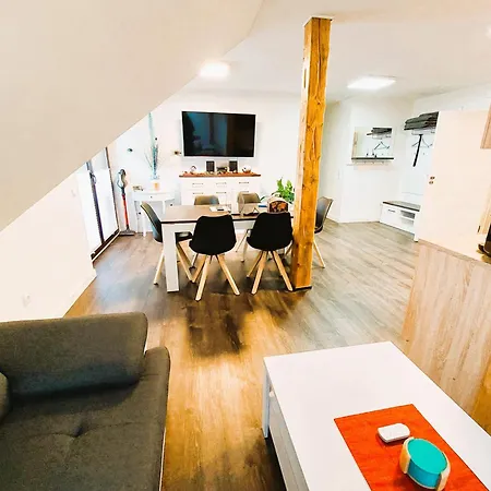 Wolfsbau Id 16290-9 * Kargow